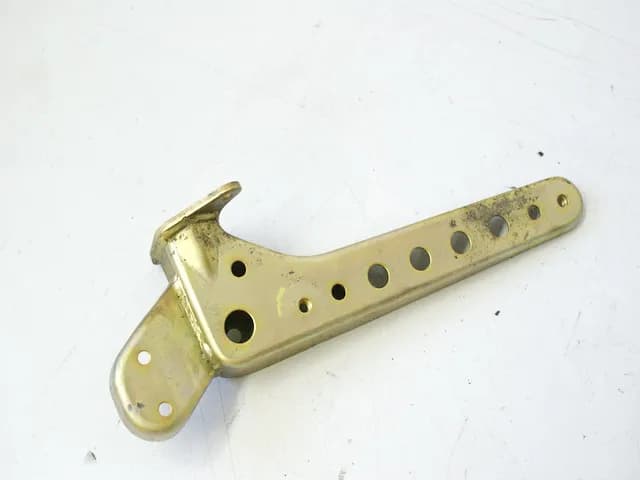 SUZUKI AN 400 WVBW BURGMAN HALTERUNG HALTER TRITTBRETT