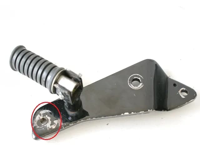 YAMAHA XV 125 VIRAGO FUßRASTENANLAGE SOZIUS RECHTS