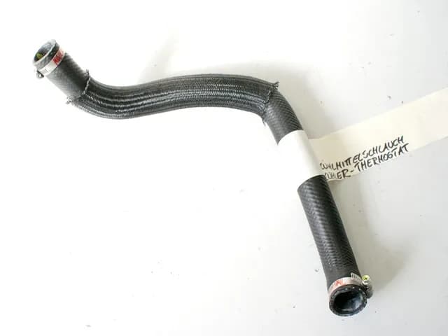 SUZUKI GSX-R 1000 WVBZ K3 K4 Kühlerschlauch Kühler rechts --> Thermostat