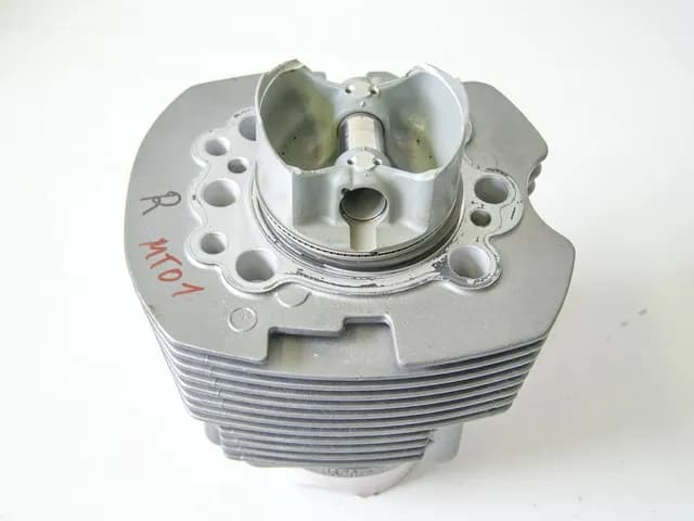 YAMAHA MT-01 RP12 ZYLINDER REAR KOLBEN