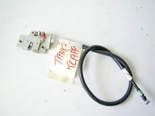 HONDA FES 125 JF12 S-WING VERSCHLUß TANKKLAPPE