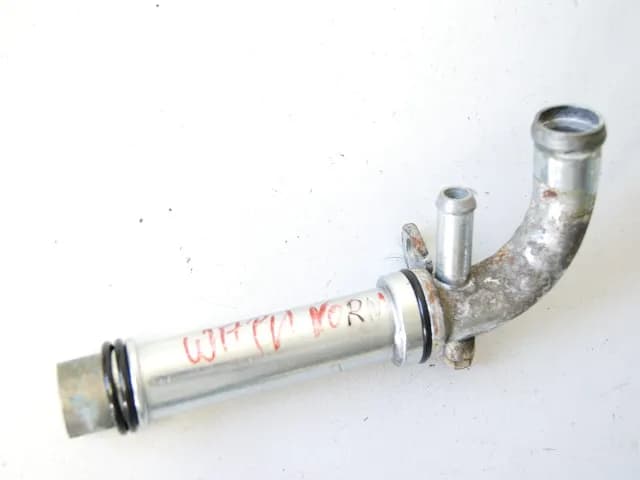 TRIUMPH STREET TRIPLE R 675 D67LD ANSCHLUßROHR VORN WASSERPUMPE