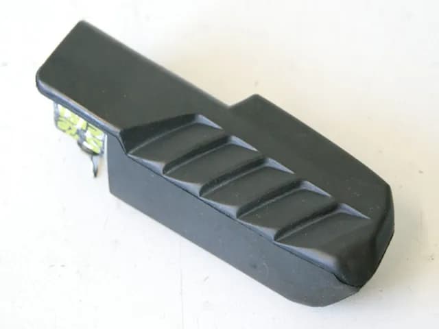 HONDA FES 125 JF12 S-WING ABS FUßRASTE SOZIUS RECHTS