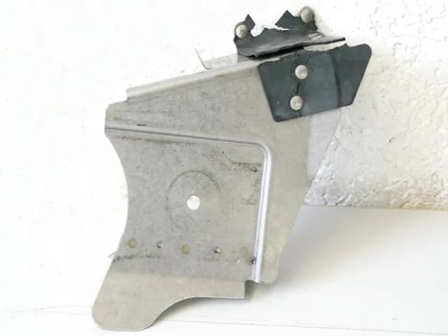 BUELL XB9R XB1 HALTERUNG RIEMENSCHUTZ VORN