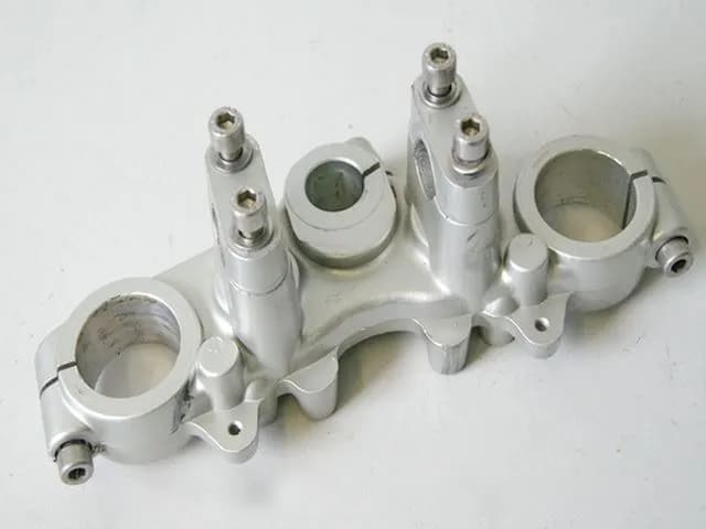 CAGIVA W16 600 2G1 GABELBRÜCKE OBEN LENKER