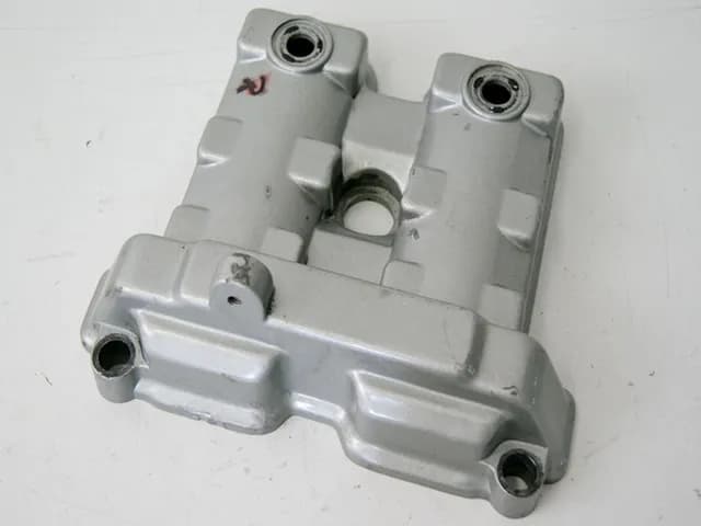 HYOSUNG GT 650 R VENTILDECKEL REAR ZYLINDERKOPF