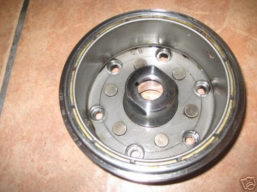 Warum gebrauchte Motorrad-Lichtmaschinen oft die sinnvollste Wahl sind