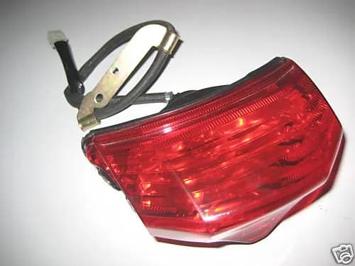 YAMAHA FZ-6 RJ07/ RJ14 RÜCKLICHT TAILLIGHT 04-08