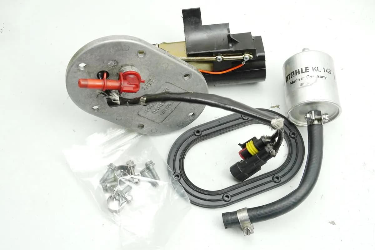 MOTO GUZZI California 1100 EV (KD) Benzinpumpe Kraftstoffpumpe Spritpumpe