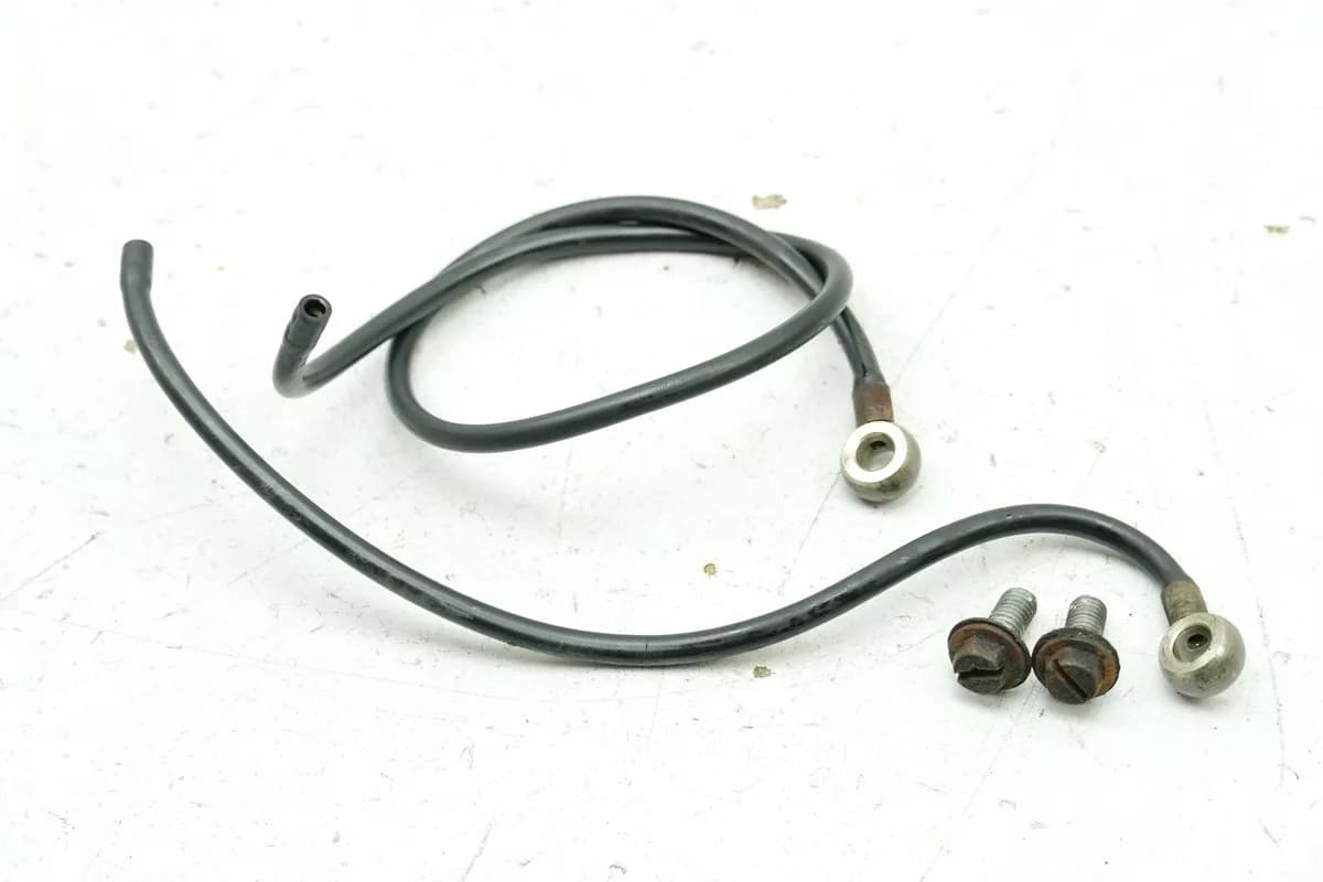 YAMAHA DS7 250 Ölleitung Ölschlauch Ölpumpe --> Ansaugstutzen (für Motor)