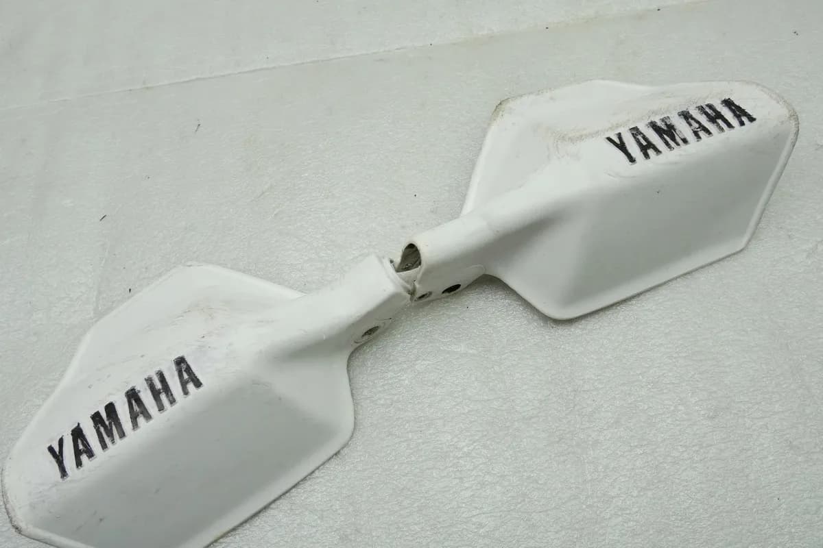 YAMAHA DT 125 R 4BL Handschützer Handprotektor Protektor original (für Lenker)