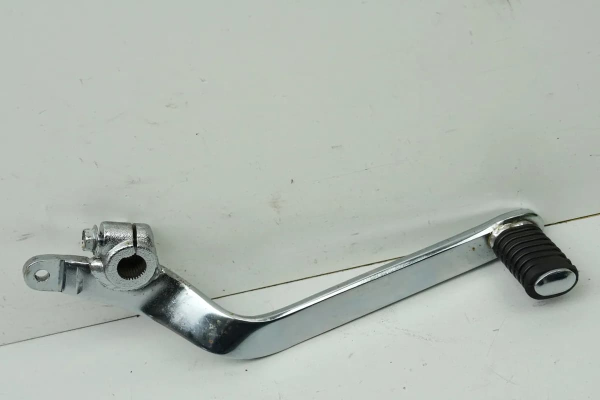 SUZUKI GSX 750 AE INAZUMA Bremspedal Fußbremspedal Bremshebel Fußbremshebel