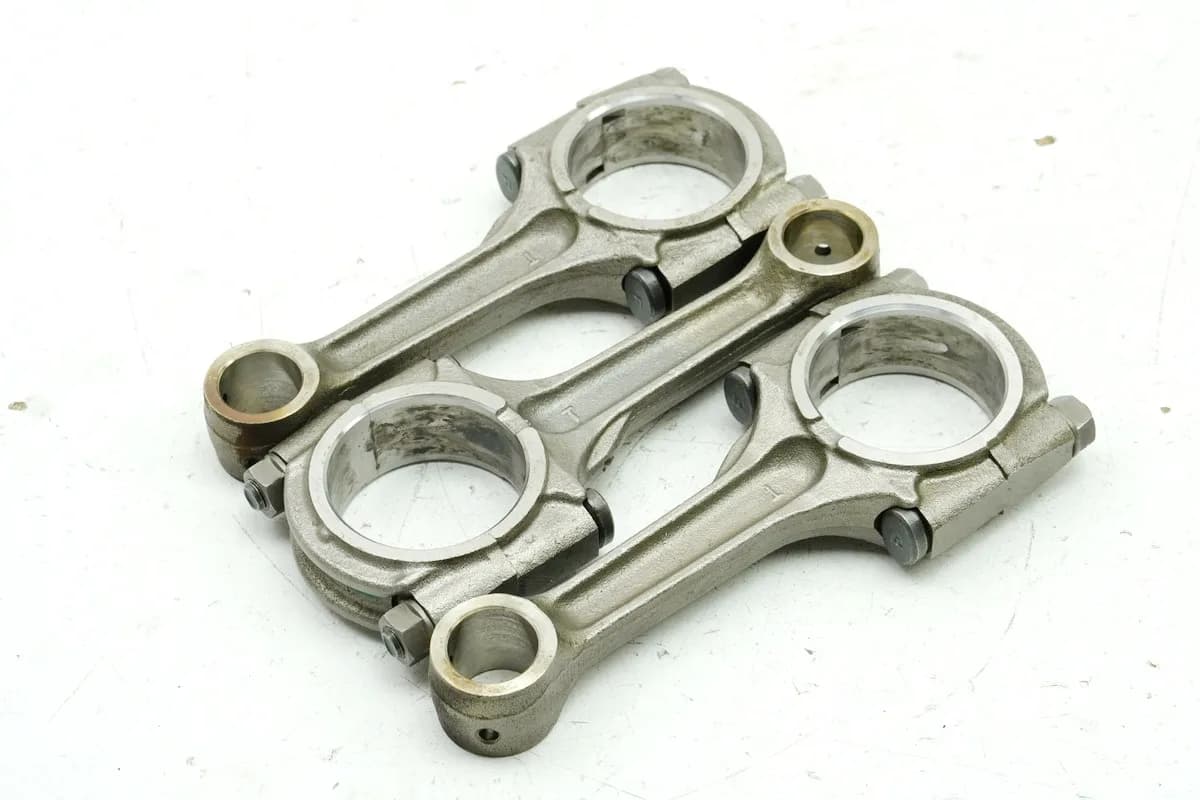 TRIUMPH SPEED TRIPLE 955 i 595 N Pleuel Satz Pleul Pleuelstangen Piston Rods