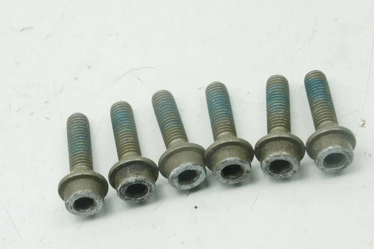 SUZUKI GZ 125 MARAUDER Schrauben Bremsscheibe vorn Schraube für Felge Vorderrad