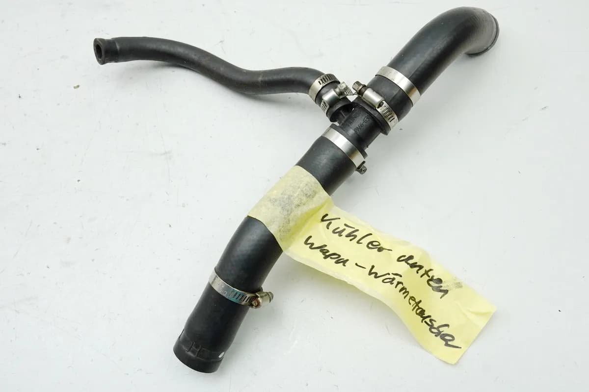 HONDA CBF 1000 FA SC64 Kühlerschlauch Kühler unten - Wasserpumpe - Wärmetauscher