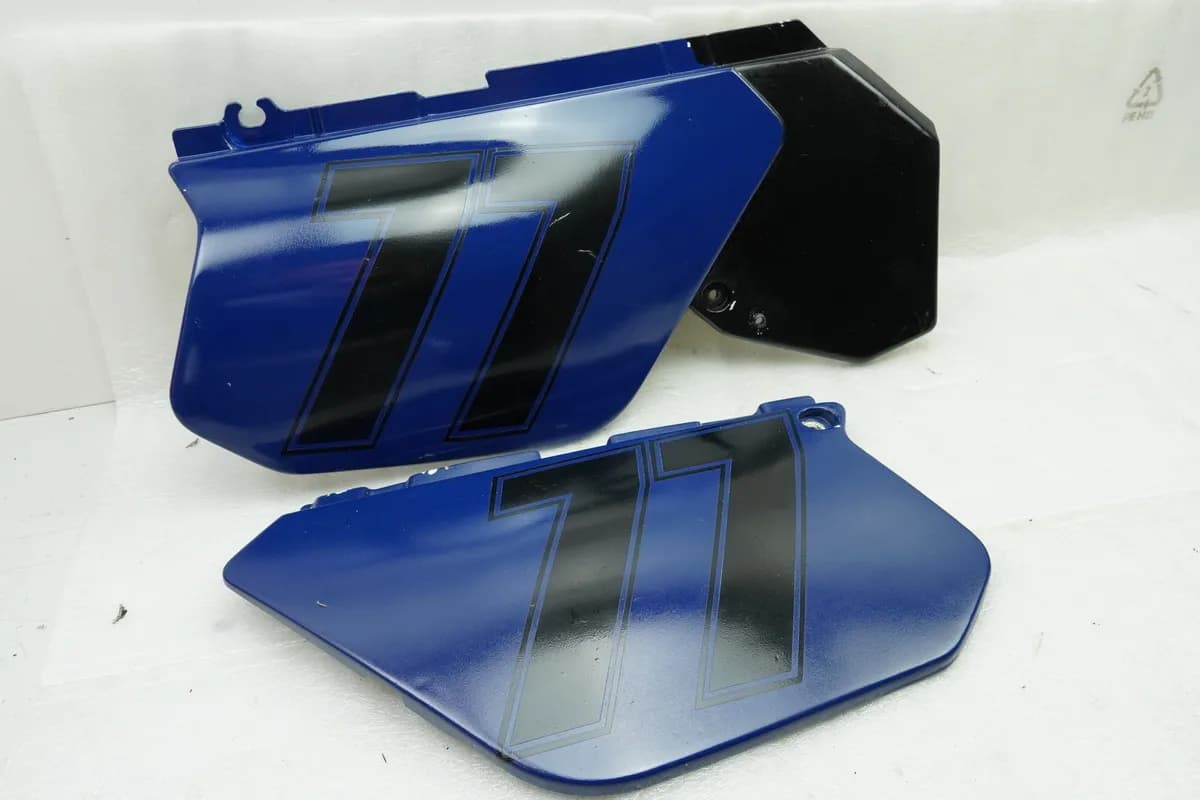 YAMAHA DT 125 R 4BL Seitendeckel links rechts Abdeckung Cover Verkleidung Blende
