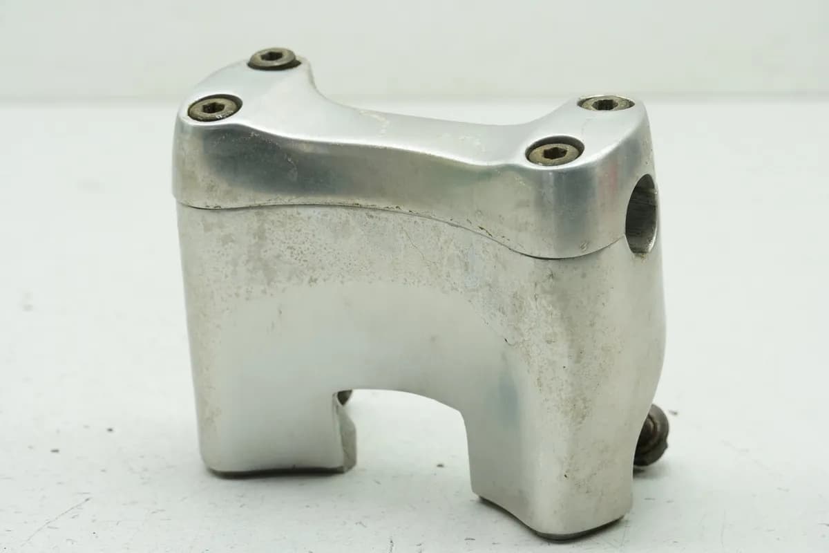 YAMAHA VMX-12 VMAX 1200 2WE Lenkerklemmung Halter Lenker Klemmung Riser