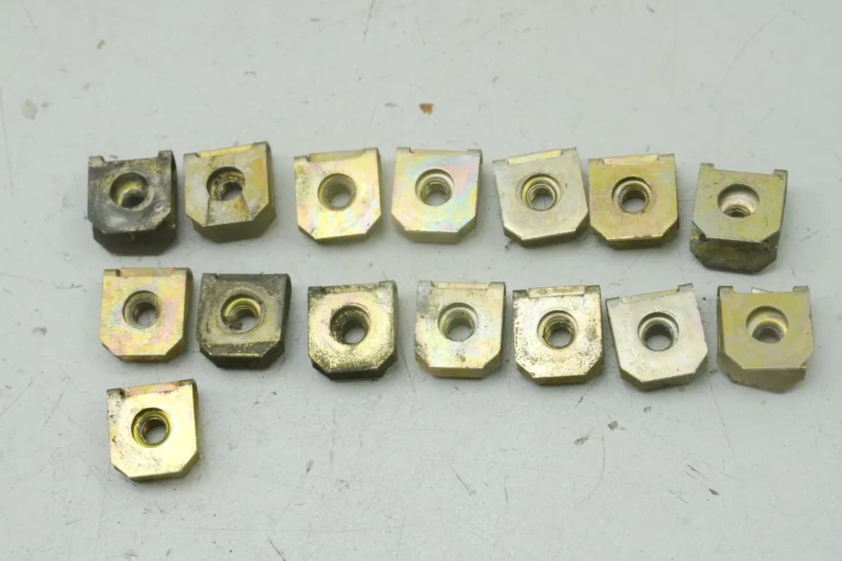 BMW K 1200 LT A K2LT Käfigmutter C Clip Mutter 15 Stück