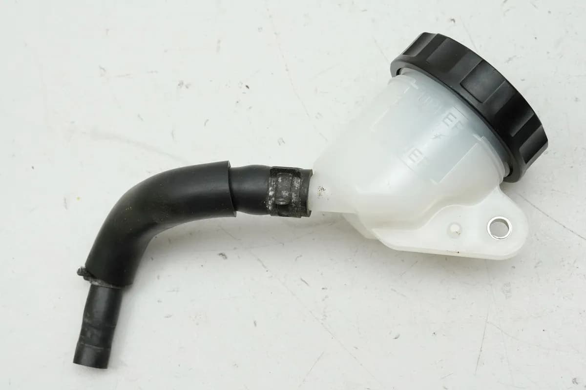 HONDA CBF 1000 FA SC64 Bremsflüssigkeitsbehälter hinten