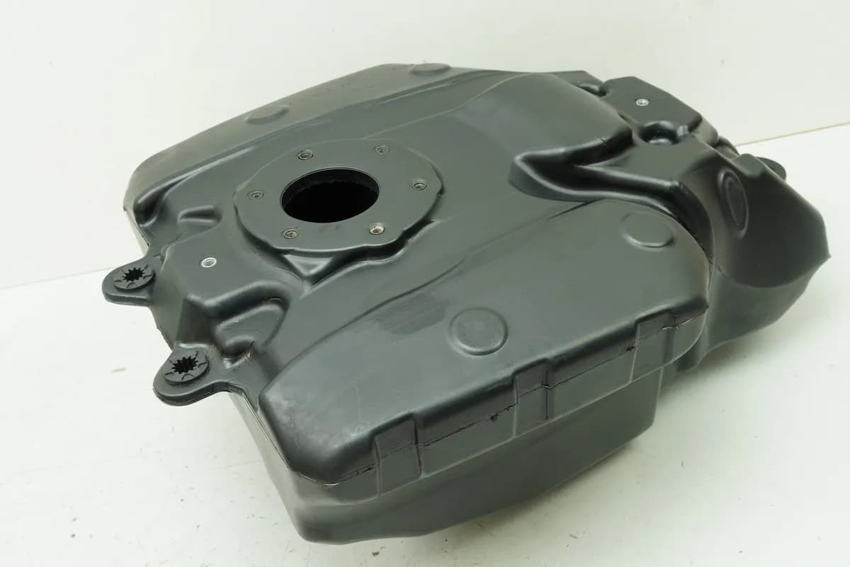 HUSQVARNA Vitpilen HQV 401 Tank Kraftstofftank Benzintank NUR 6897km