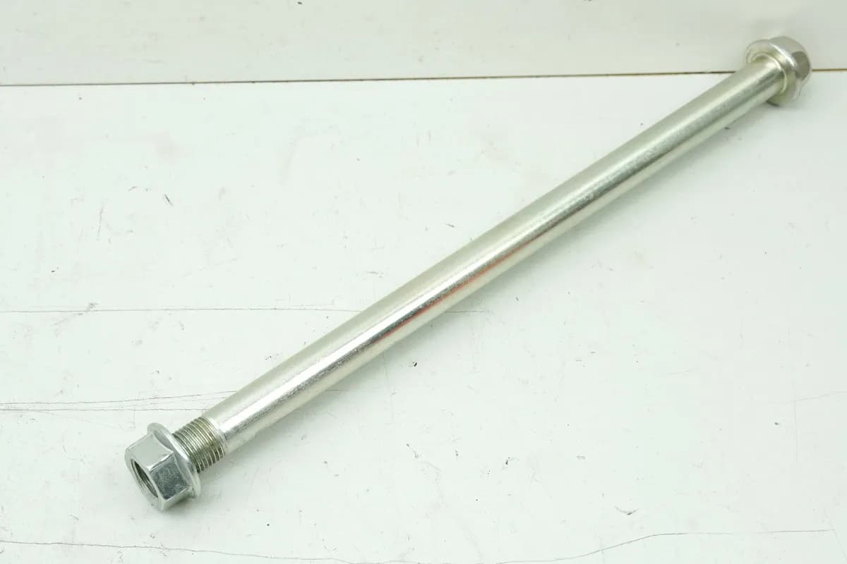 KAWASAKI VN 800 VN800A B CLASSIC Schwingachse Achse Schwinge (für Rahmen)