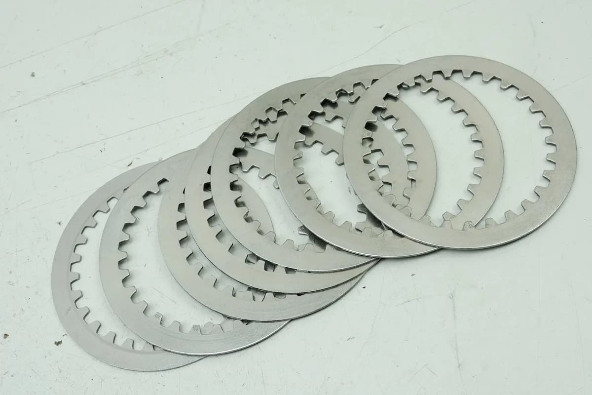 SUZUKI GSX 750 AE INAZUMA Stahlscheiben Kupplung Metallscheiben (für Motor)