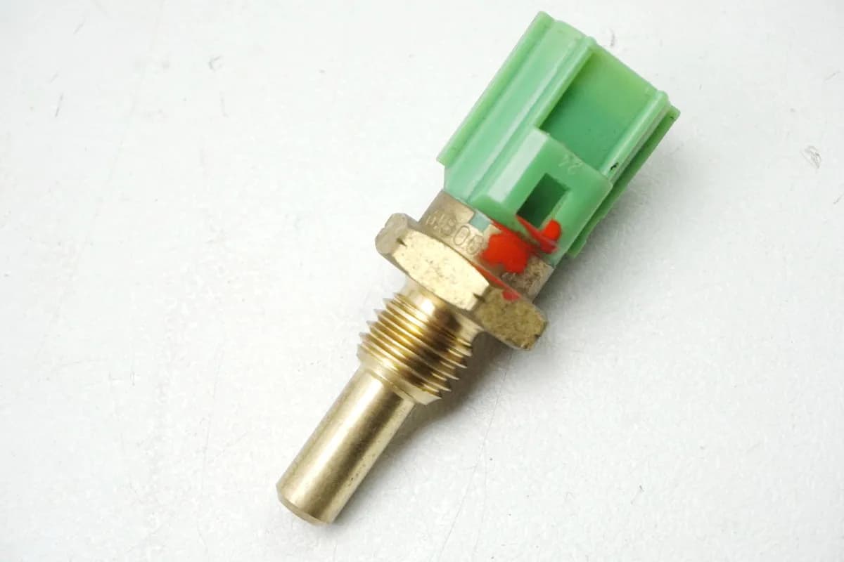 SUZUKI GSX-R 1000 WVBZ K3 K4 Temperaturfühler Sensor Airbox