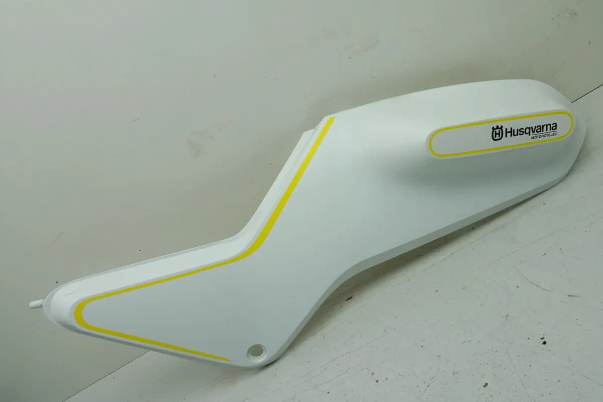 HUSQVARNA Vitpilen HQV 401 Seitenverkleidung rechts Spoiler Tank Abdeckung Cover