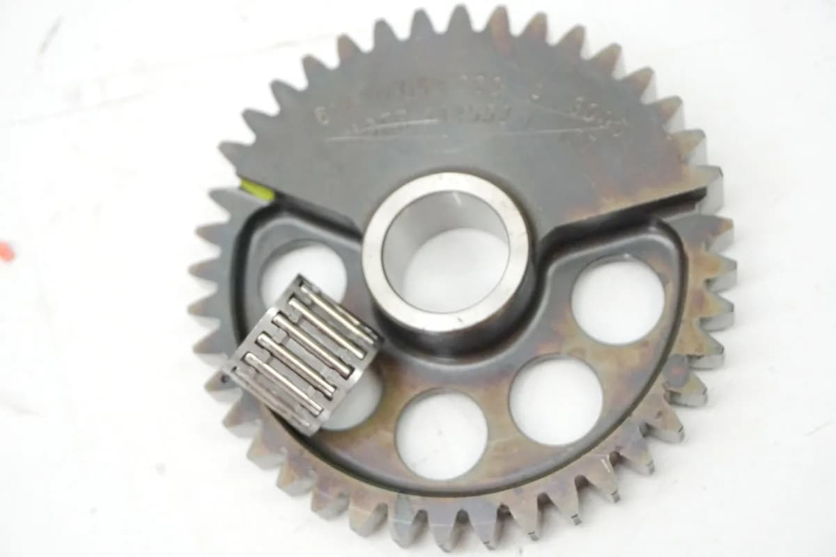 KTM 1290 SUPERDUKE R Ausgleichswelle vorn Zahnrad für Kurbelwelle 61330058000