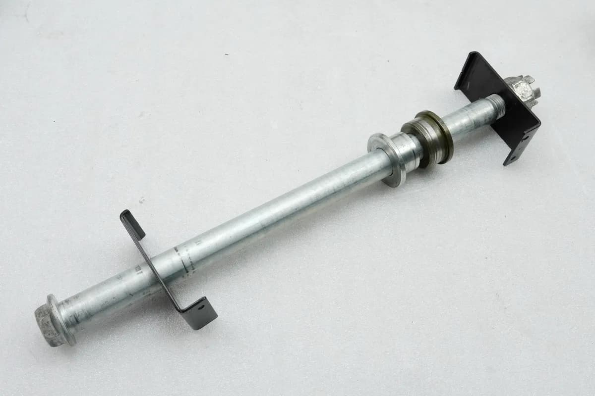 KAWASAKI Z 750 ZR750J Steckachse hinten Achse Distanzhülsen Mutter (für Felge)