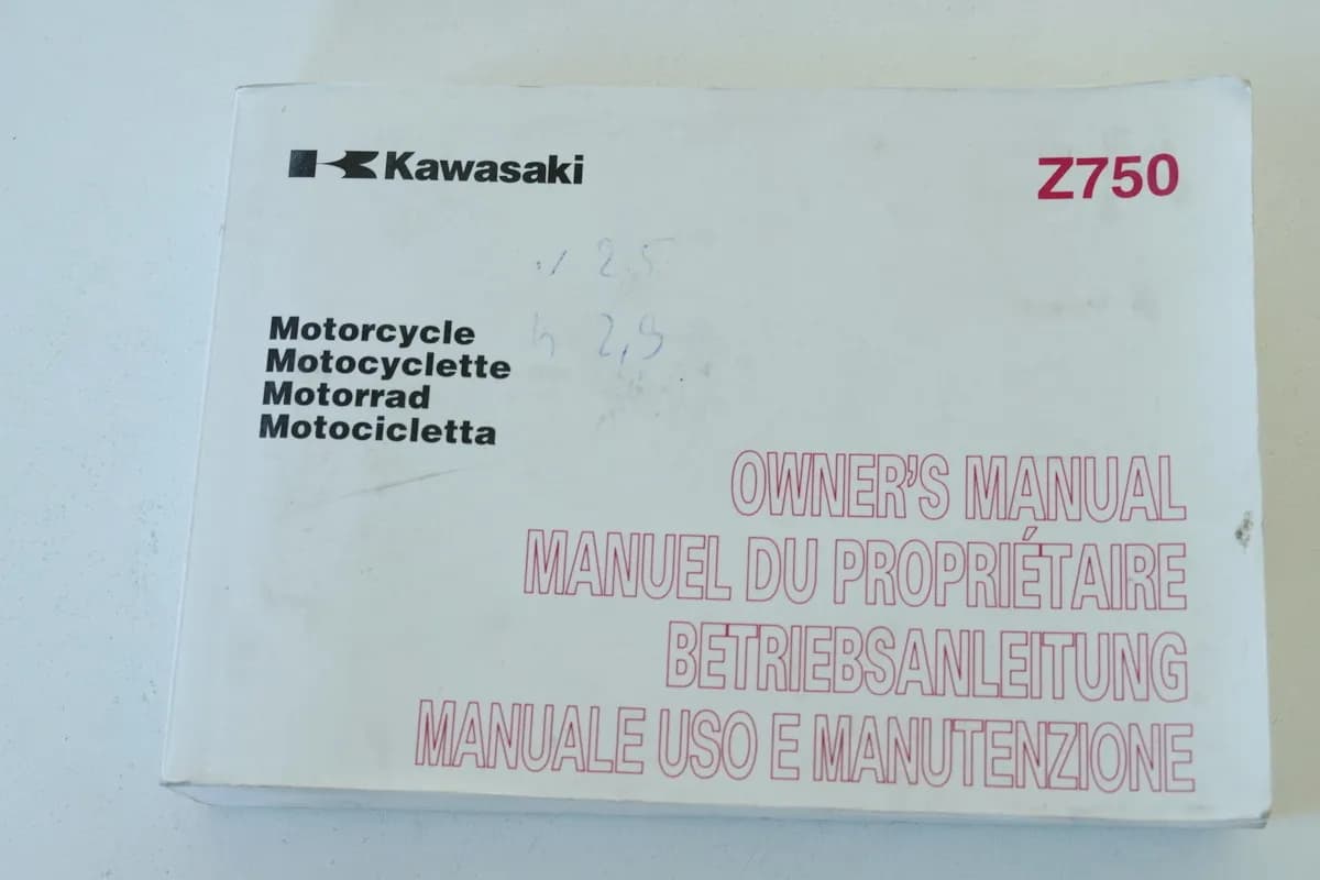 KAWASAKI Z 750 ZR750J Betriebsanleitung Handbuch orig. Bedienungsanleitung 04-06