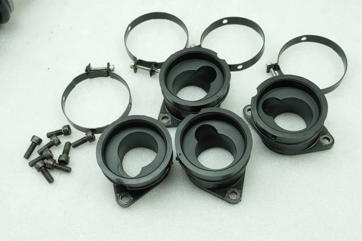 KAWASAKI Z 750 ZR750J Ansaugstutzen Gummis Satz (für Motor Zylinderkopf) 04-06