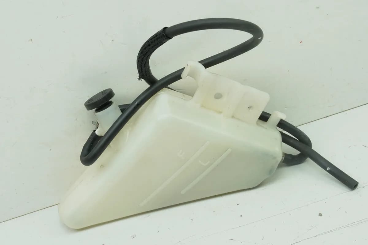 SUZUKI GSX-R 750 WVCW K8 K9 L0 600 Kühlmittelbehälter Ausgleichsbehälter Kühler