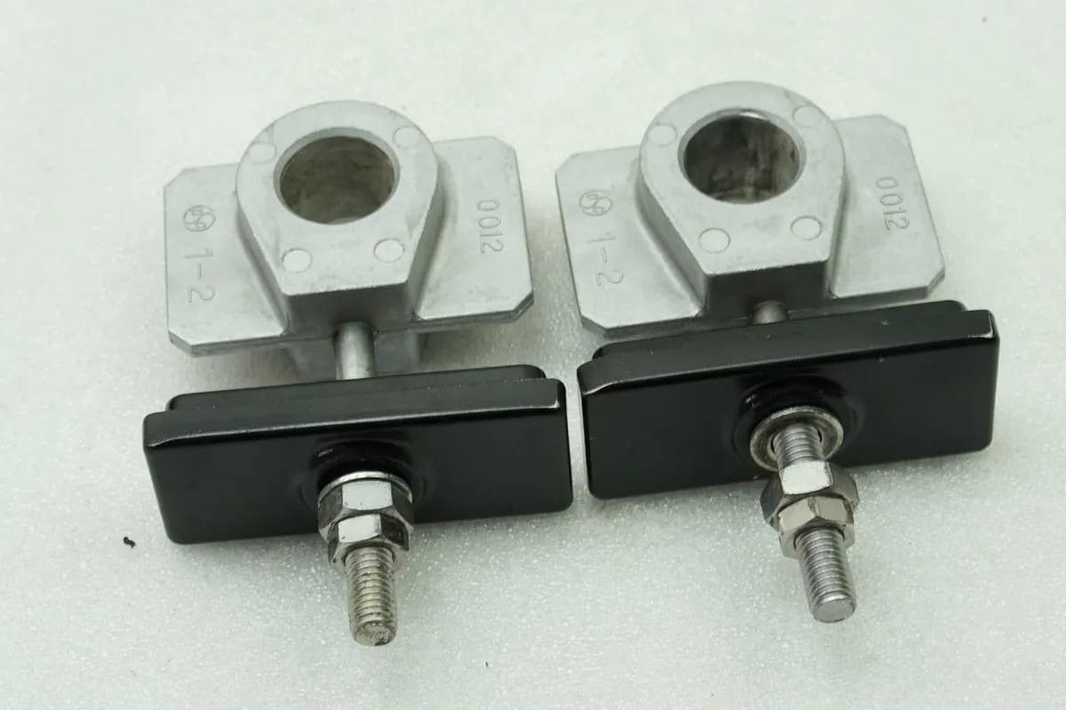 KAWASAKI Z 750 ZR750J Kettenspanner links & rechts (für Schwinge) 04-06