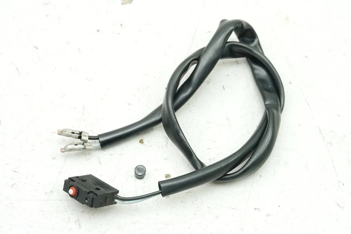 DUCATI MONSTER 696 ABS M5 Bremslichtschalter vorn Stopschalter NUR 1626 km