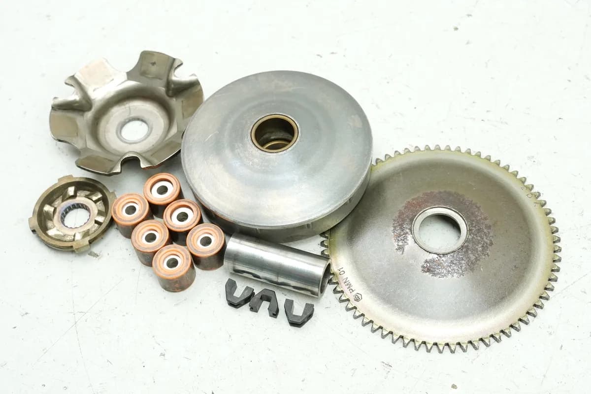 APRILIA SR 50 ZD4TEA Variomatik Trägerscheibe Varioscheibe (für Motor) 15393 km