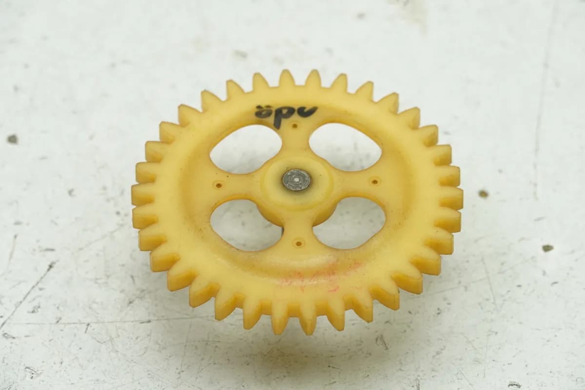 YAMAHA MT 125 A RE11 (RE29) Zahnrad Ölpumpe Ritzel (für Motor)