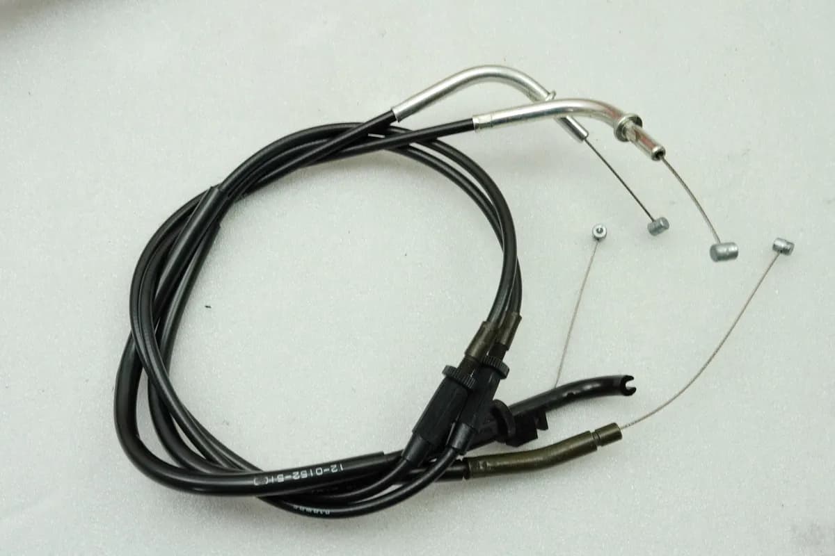 KAWASAKI Z 750 ZR750J Gaszüge Gaszug Öffner Schließer original 04-06