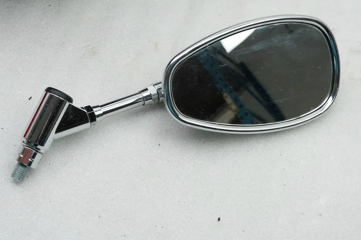 YAMAHA XVS 125 1100 950 1300 YBR Spiegel rechts original Rückspiegel Mirror