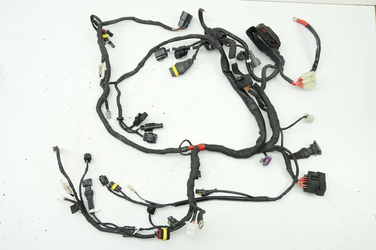 DUCATI MONSTER 696 ABS M5 Kabelbaum Hauptkabelbaum Kabelstrang NUR 1626km