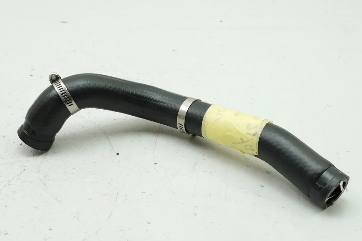 HONDA CBR 1100 XX SC35 Kühlerschlauch Wasserpumpe --> Thermostat 19523-MAT-760