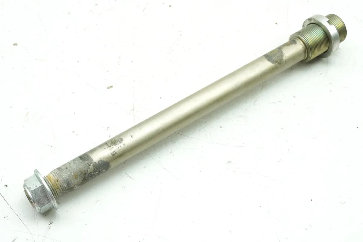 SUZUKI GSX-R 750 WVCW K8 K9 L0 600 Schwingachse Achse Schwinge (für Rahmen)