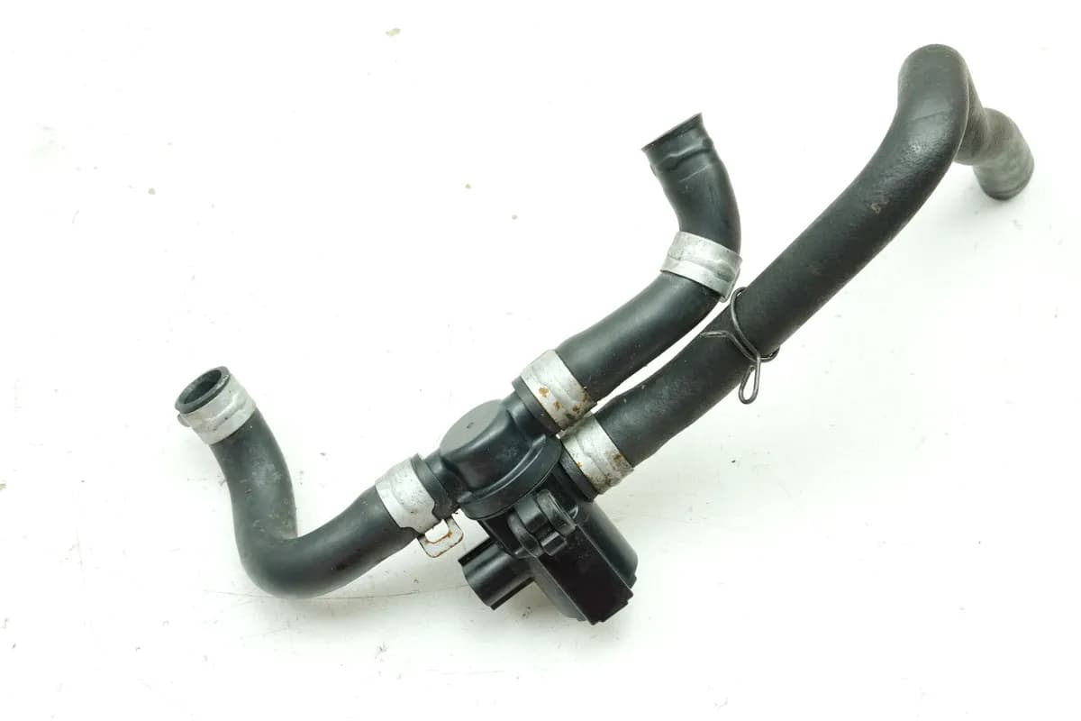 SUZUKI GSX-R 750 WVCW K8 K9 L0 600 Sekundärluftventil Ventil Motorentlüftung