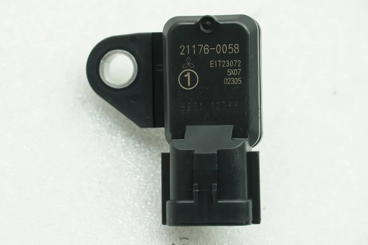 KAWASAKI Z 750 ZR750J Drucksensor I Sensor Pressure 04-06