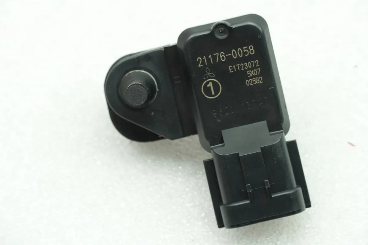 KAWASAKI Z 750 ZR750J Drucksensor II Sensor Pressure 04-06