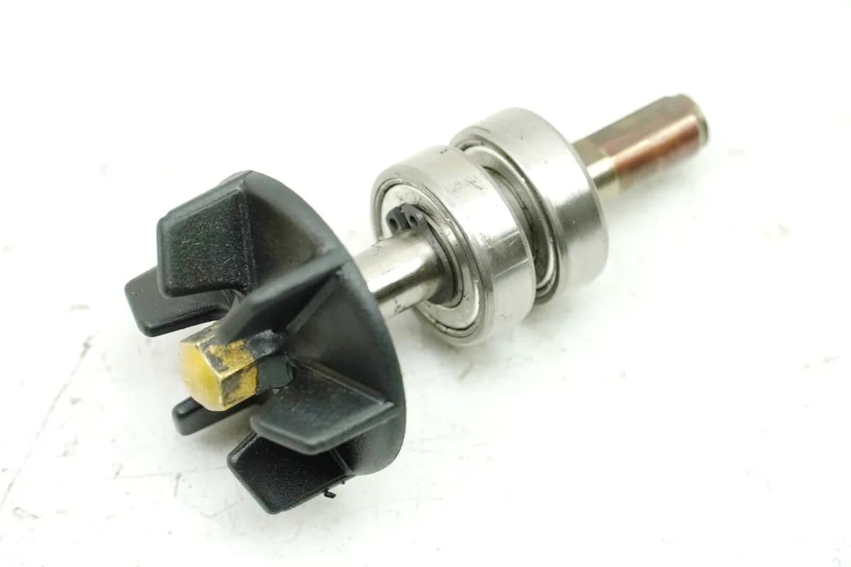 APRILIA SR 50 ZD4TEA Welle für Wasserpumpe Schaufelrad (für Motor) 15393 km