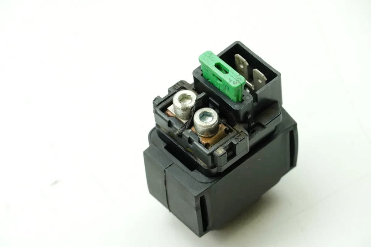 HONDA CBR 1100 XX SC35 Starterrelais Relais Anlasser