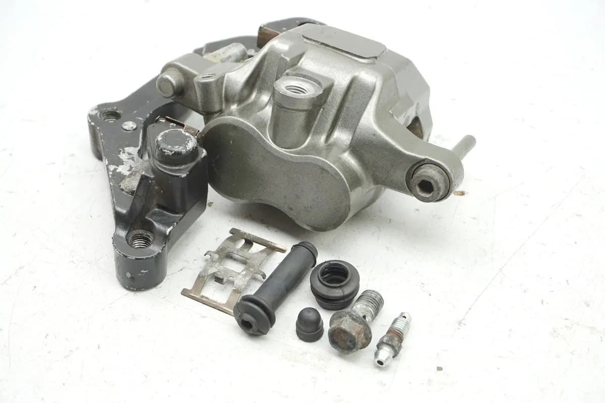 YAMAHA SR 125 10F Bremssattel vorn Bremszange Halter - ohne Bremskolben