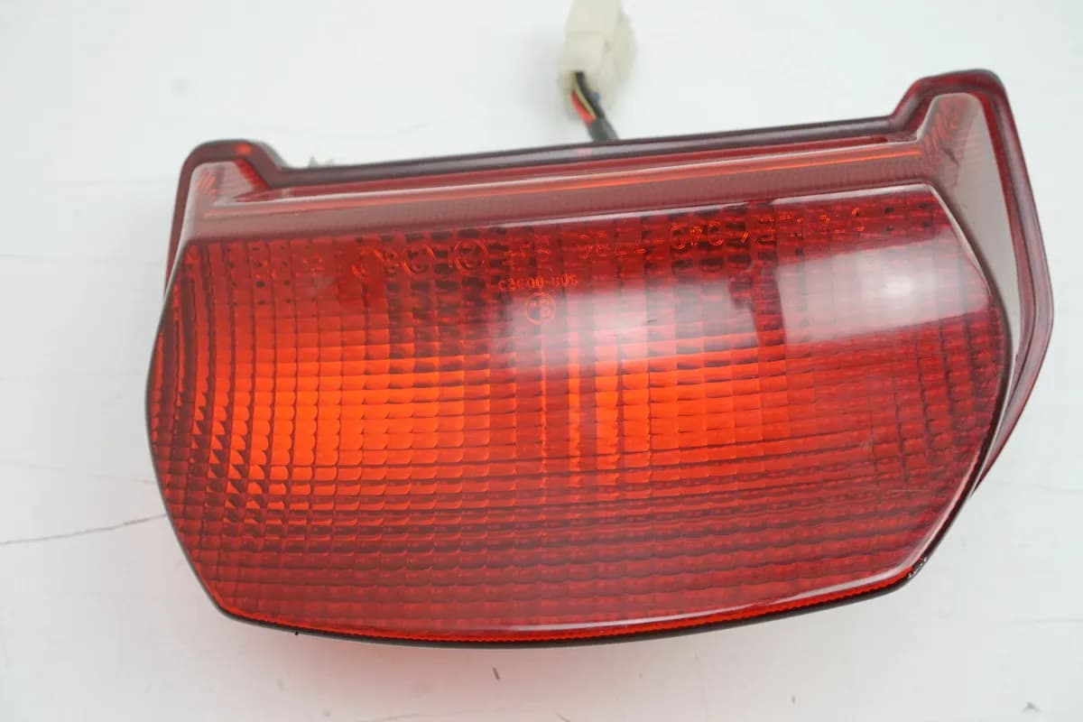 KAWASAKI GPZ 1100 ZXT10E Rücklicht Lampe Tail Light rear Kabel Leuchtmittel