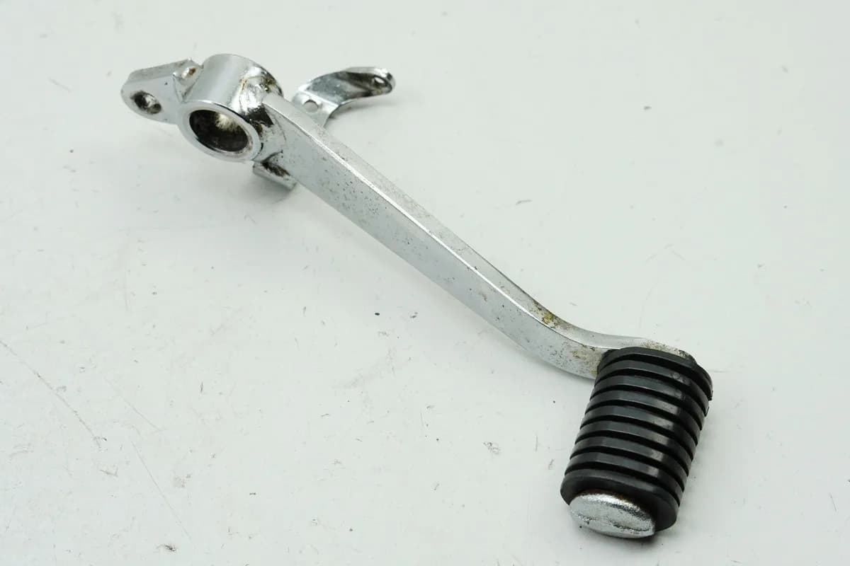 YAMAHA FZS 600 RJ02 FAZER Bremspedal Fußbremspedal Bremshebel